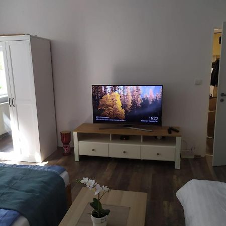Pisqor Apartment - Self Check-In Bratislava Extérieur photo