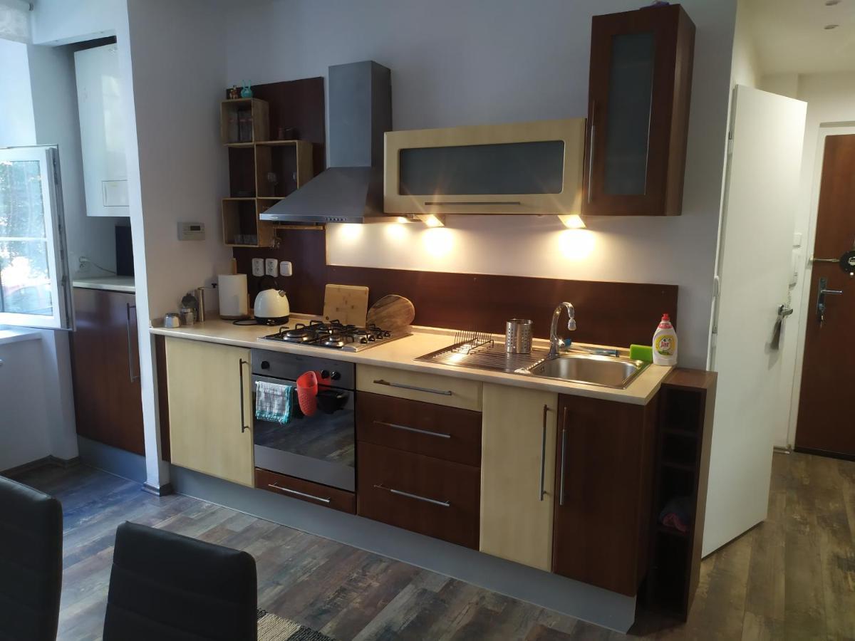 Pisqor Apartment - Self Check-In Bratislava Extérieur photo